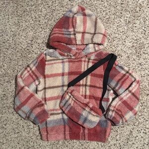 Girls size 130 (8) super cozy pink plaid hoodie with matching purse